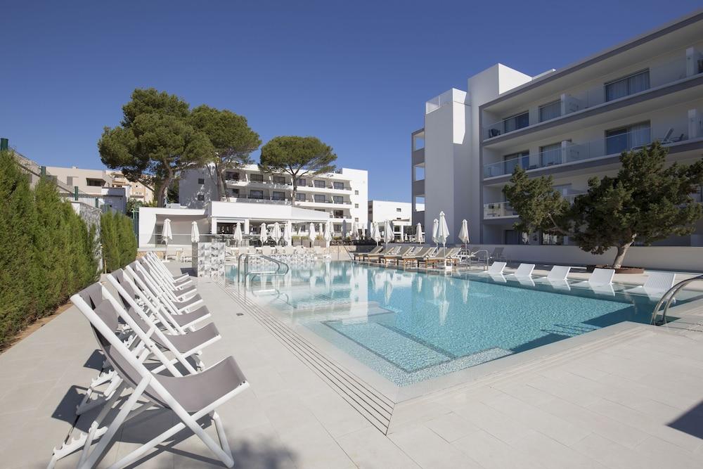 Hotel Bella Playa & Spa Cala Ratjada  Exterior photo